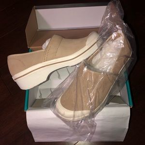 Dansko Volley Hopsack shoes